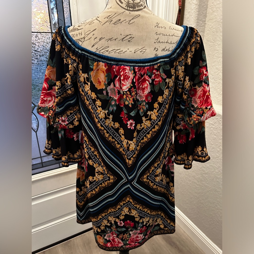 Loft Sz 2 Dress, very colorful, off shoulder neckline